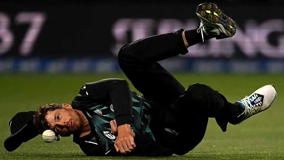 Santner's Fielding Fractures: Why Small Errors Killed NZ's Chase